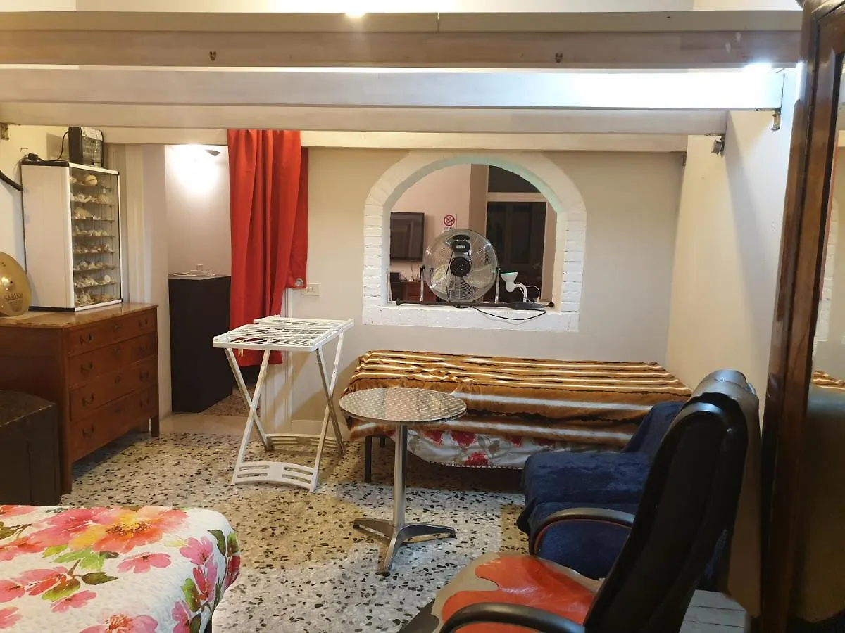** Pensión Hotel La Casa Di Daniele Brescia Italia